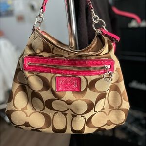 Coach Daisy Signature Crossbody